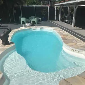 https://grand-t2-tout-confort-emplacement-ideal.comcaribbean.com